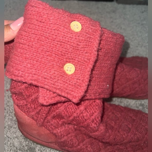 UGG BOOTS - Picture 5 of 7